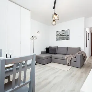 Apartament Studio Center Złota Street By Renters, Warszawa